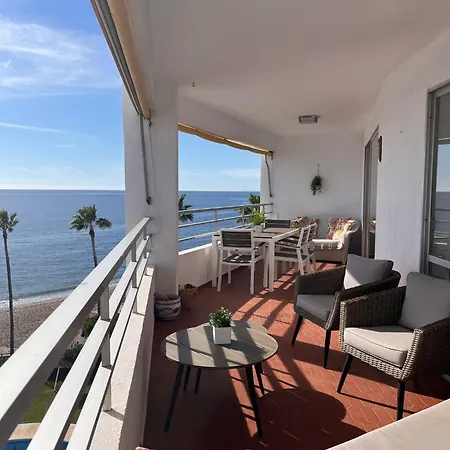 Apartamento Primera Linea De Playa Marbella