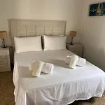 Primera Linea De Playa Apartment Marbella