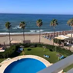 Primera Linea De Playa Apartment Marbella